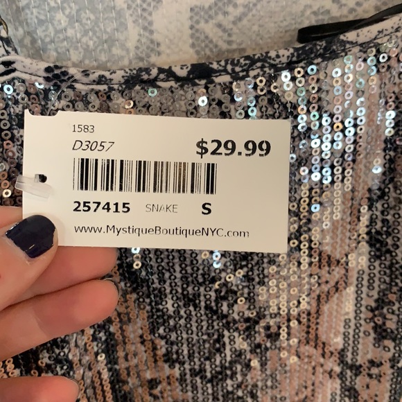 Body Con Sequin Adjustable Strap Dress - Picture 4 of 7